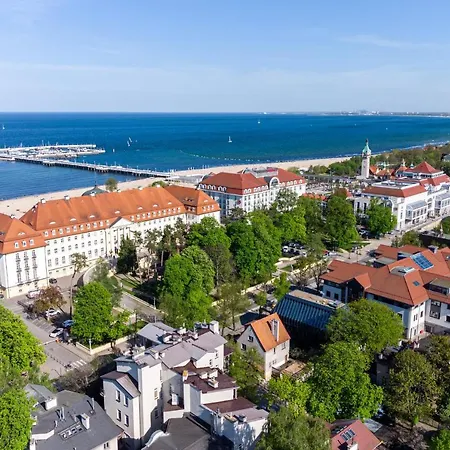 Victus Apartamenty, Grand